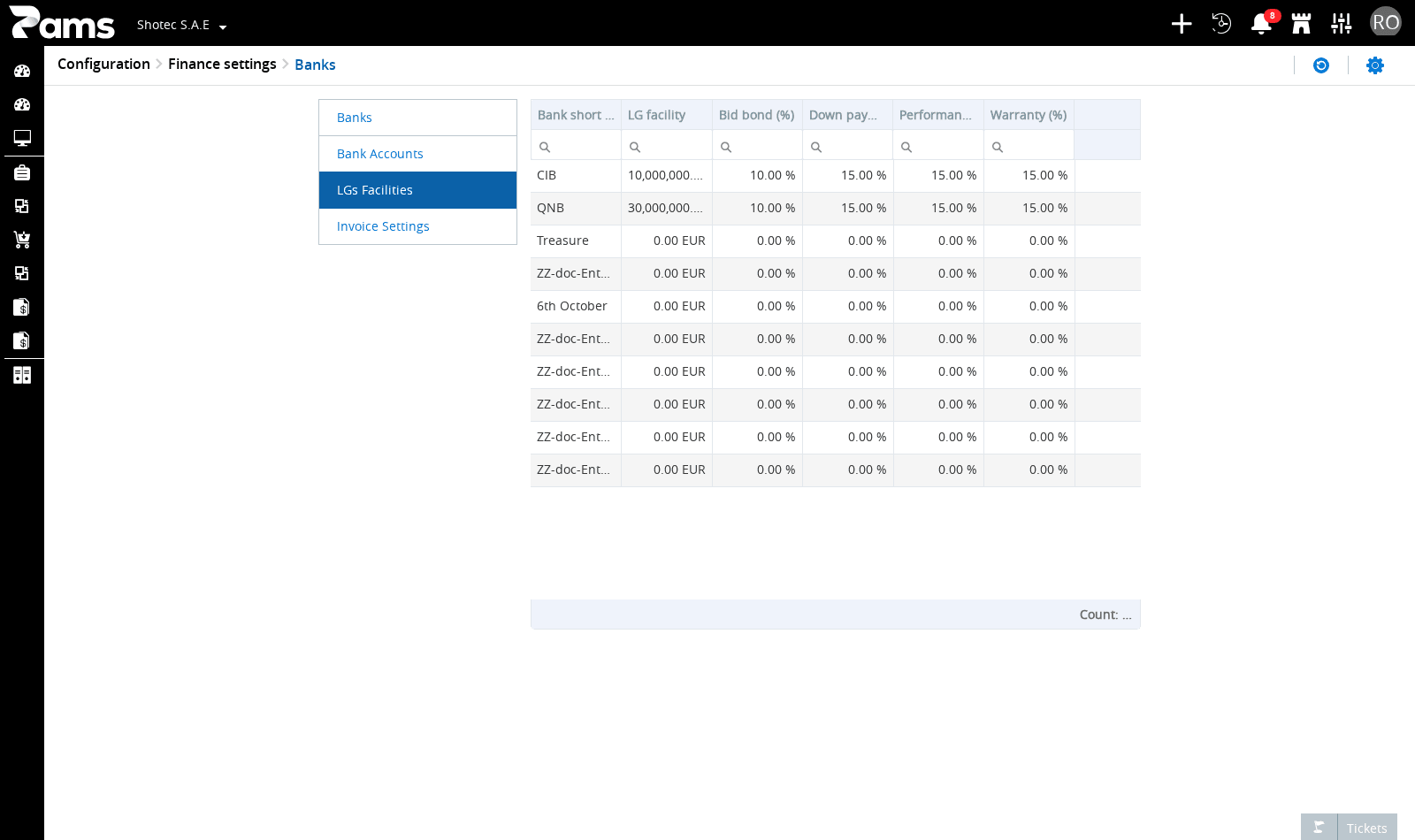 Compare the six visible headers and the Refresh and Settings buttons.