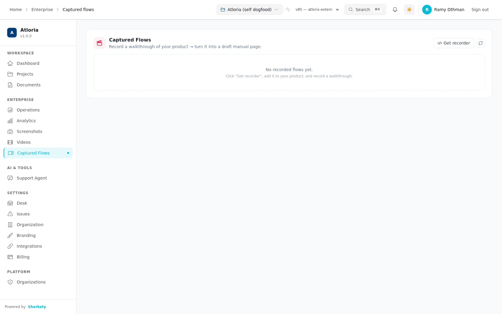 Identify the selected project and the empty-list message